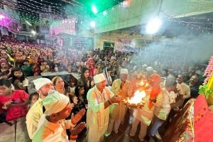 शारदीय नवरात्र के पावन पर्व के उपलक्ष्य में नवमीं तिथि पर विट्ठल नगर वार्ड महाकाली कमेटी के आग्रह पर माँ महाकाली के पंडाल में पहुंचकर माँ की पूजा-अर्चना कर महाआरती करने का सौभाग्य प्राप्त किया। माँ जगत जननी से आशीर्वाद प्राप्त कर नगर वासियों की सुख-समृद्धि की कामना की।